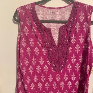 NWT ST JOHN BAY SLEEVELESS BLOUSE SZ L